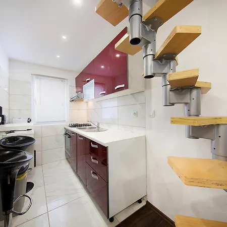 House Mila 3*